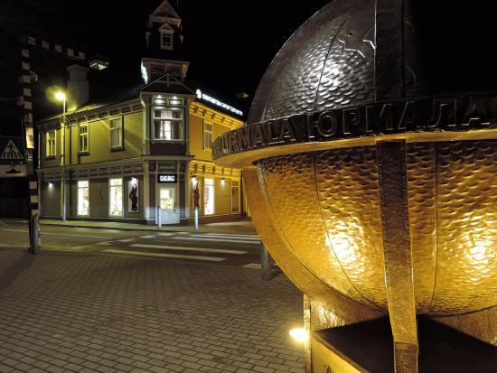 Globe