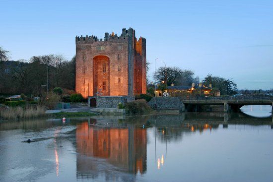 Bunratty Castle and Folk Park