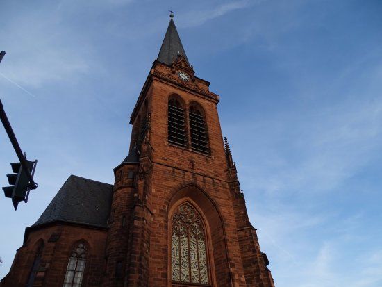 Heilig-Kreuz-Kirche