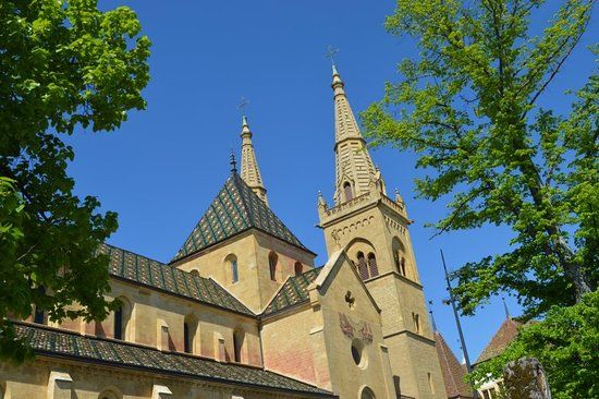 The Collegiale church