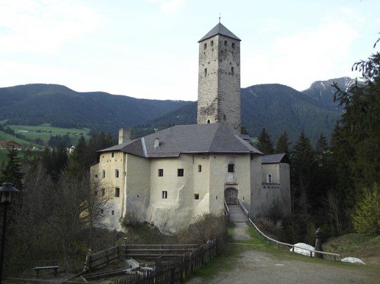Welsberg Castle