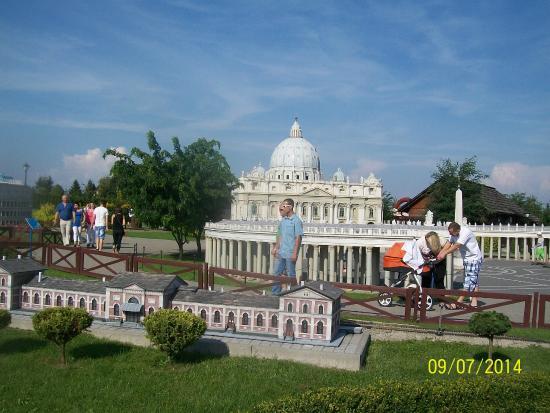 World of Dreams Park of Miniatures