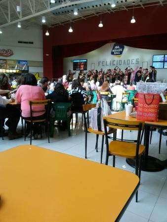 el centro comercial Nogales