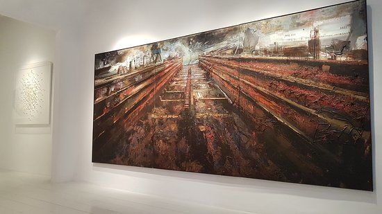 Minima Gallery