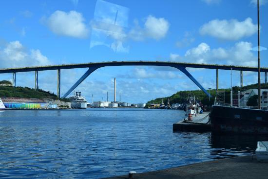 Queen Juliana Bridge