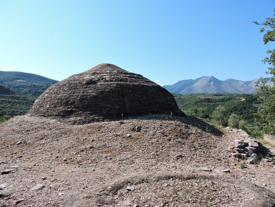 Μυκηναϊκοί Τάφοι Περιστεριάς