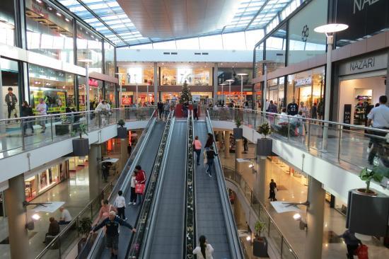 Las Rotondas Commercial Center