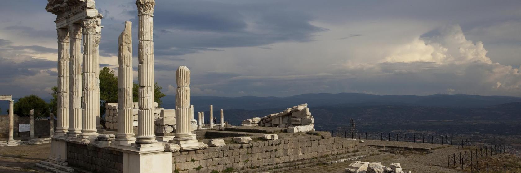 Bergama Harabeleri