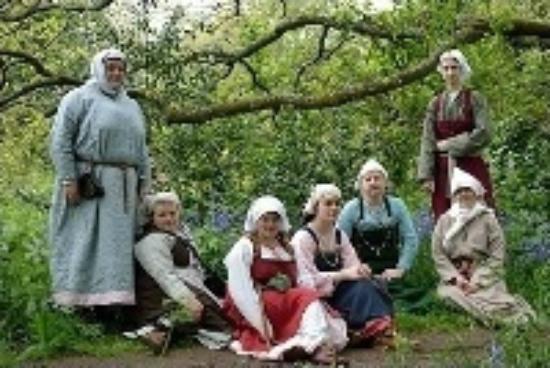 Broadfield House Glass Museum