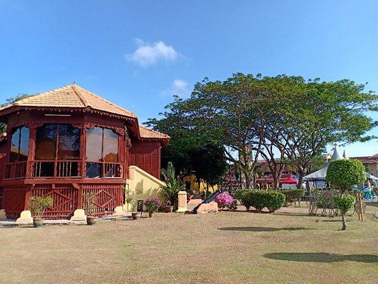 Tradition and Custom Museum