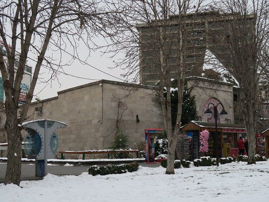 Avgunlu Medresesi