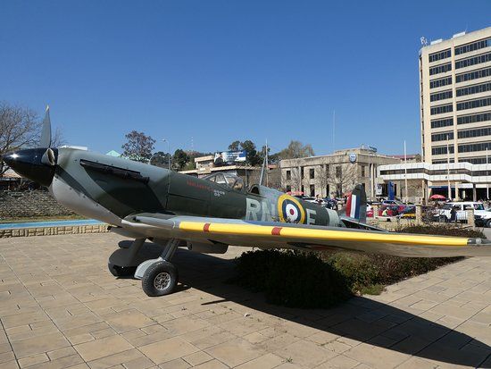 Makoanyane Square