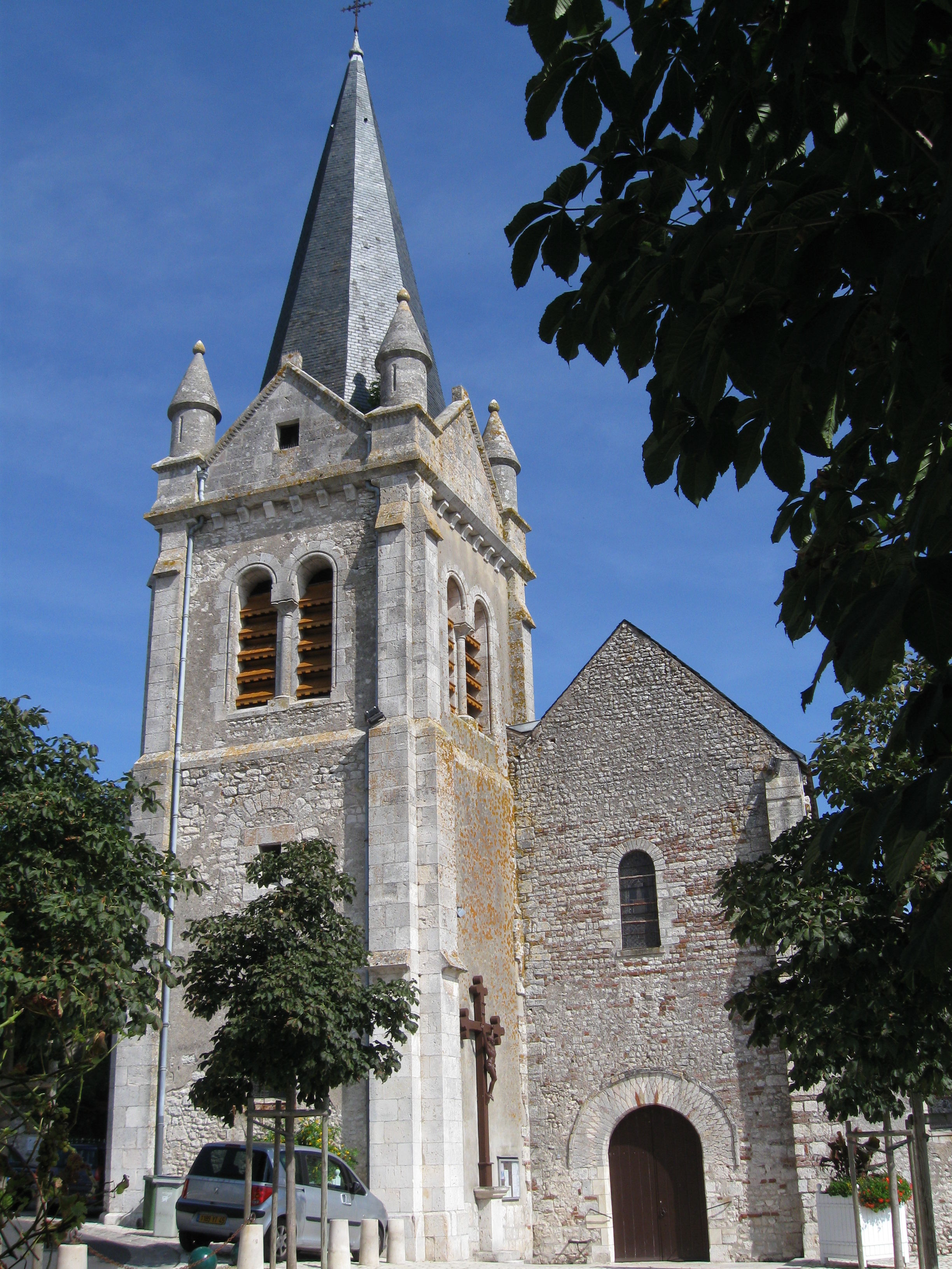 Eglise Saint-Mesmin de La Chapelle-Saint-Mesmin