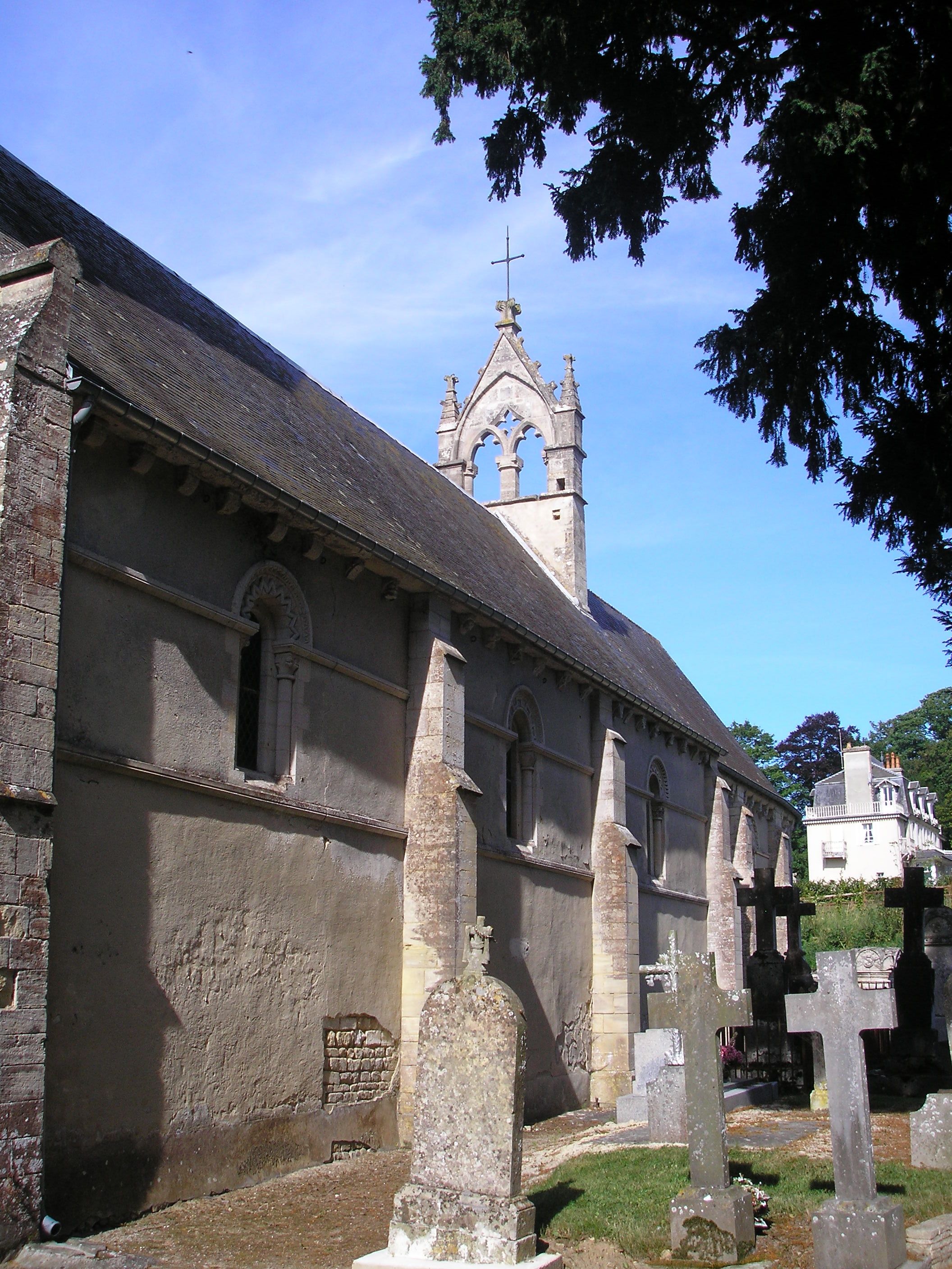Eglise Notre-Dame-de-la-Nativite de Sully