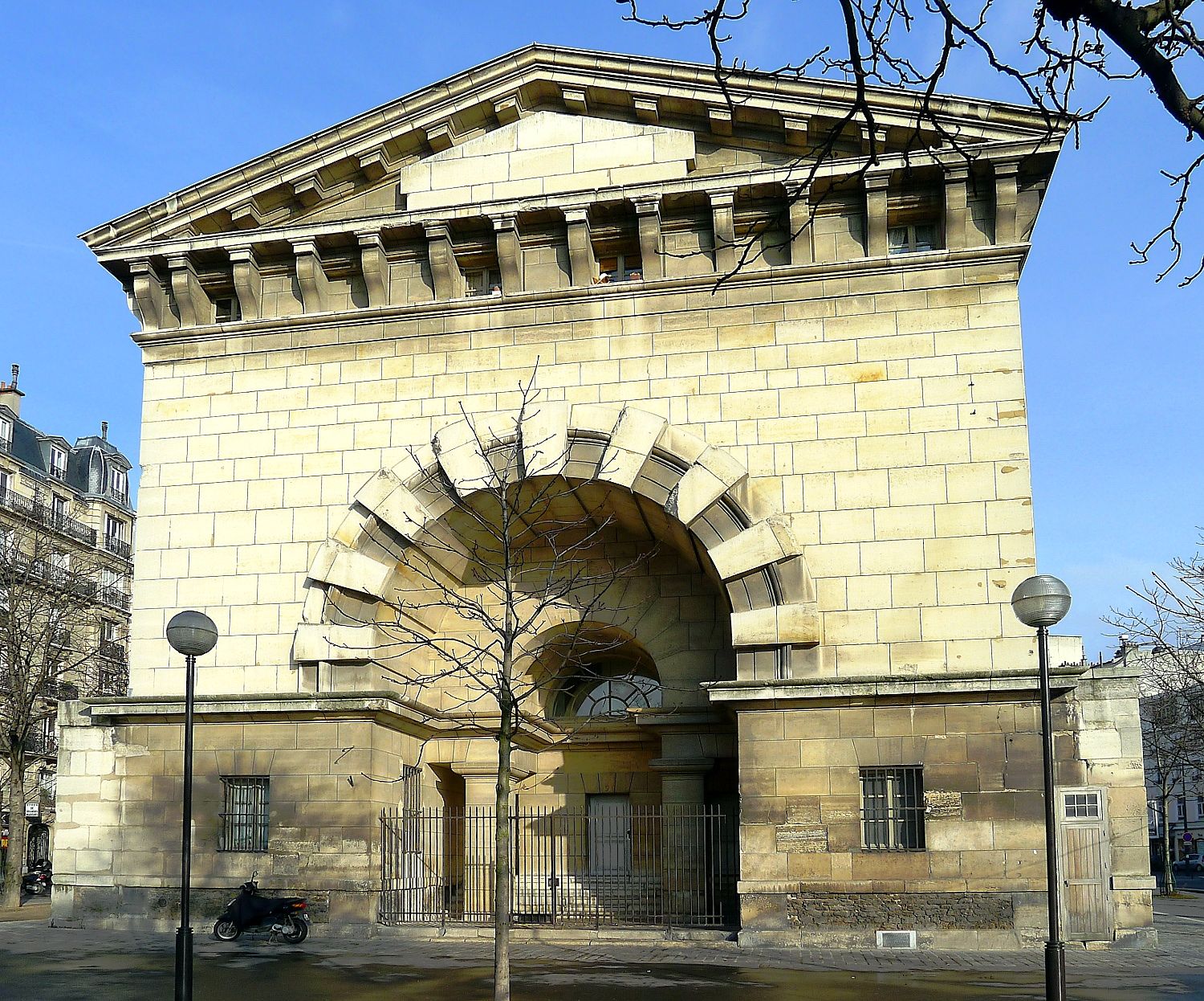 Barriere du Trone
