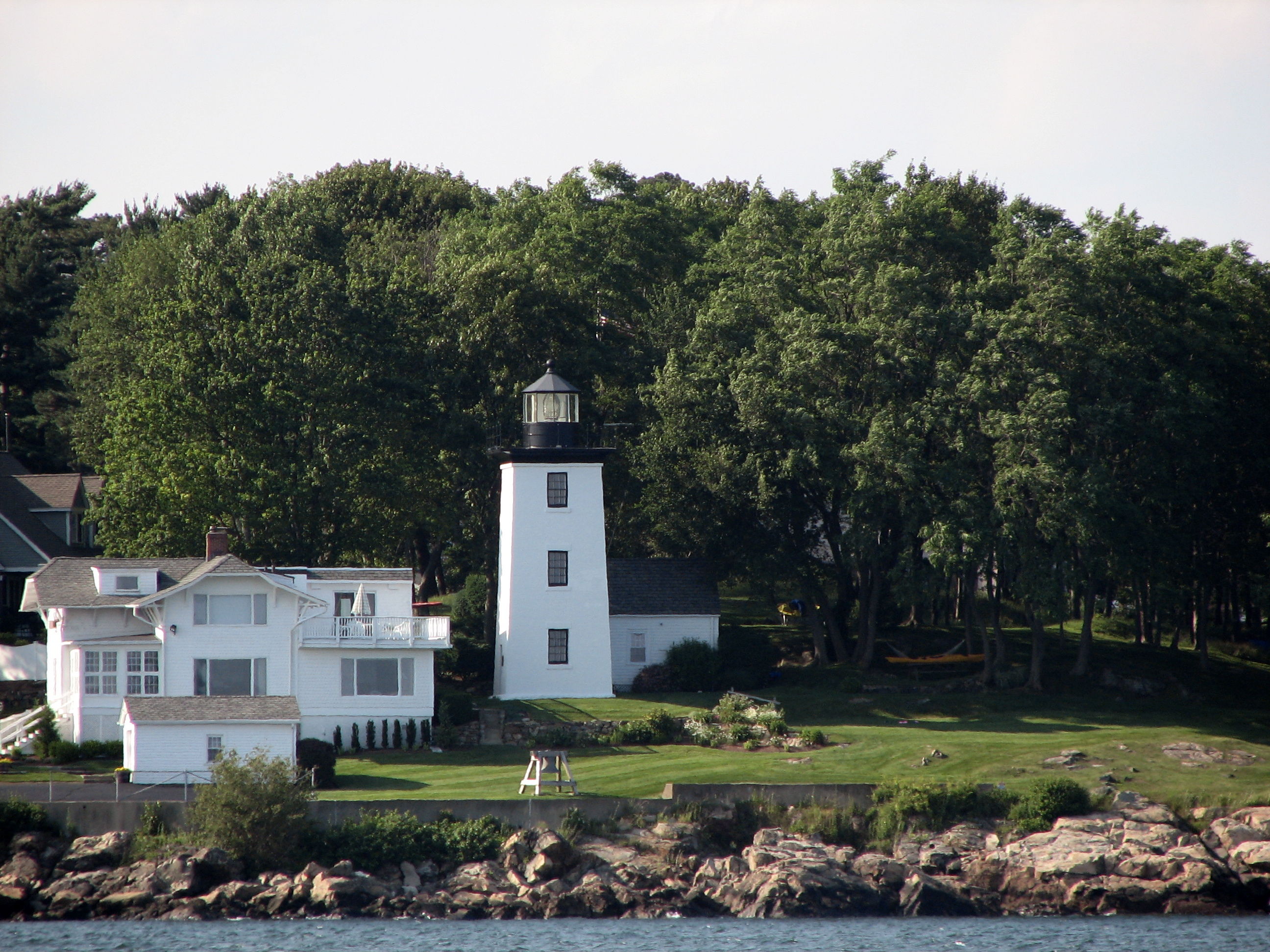 Hospital Point Range Front Light