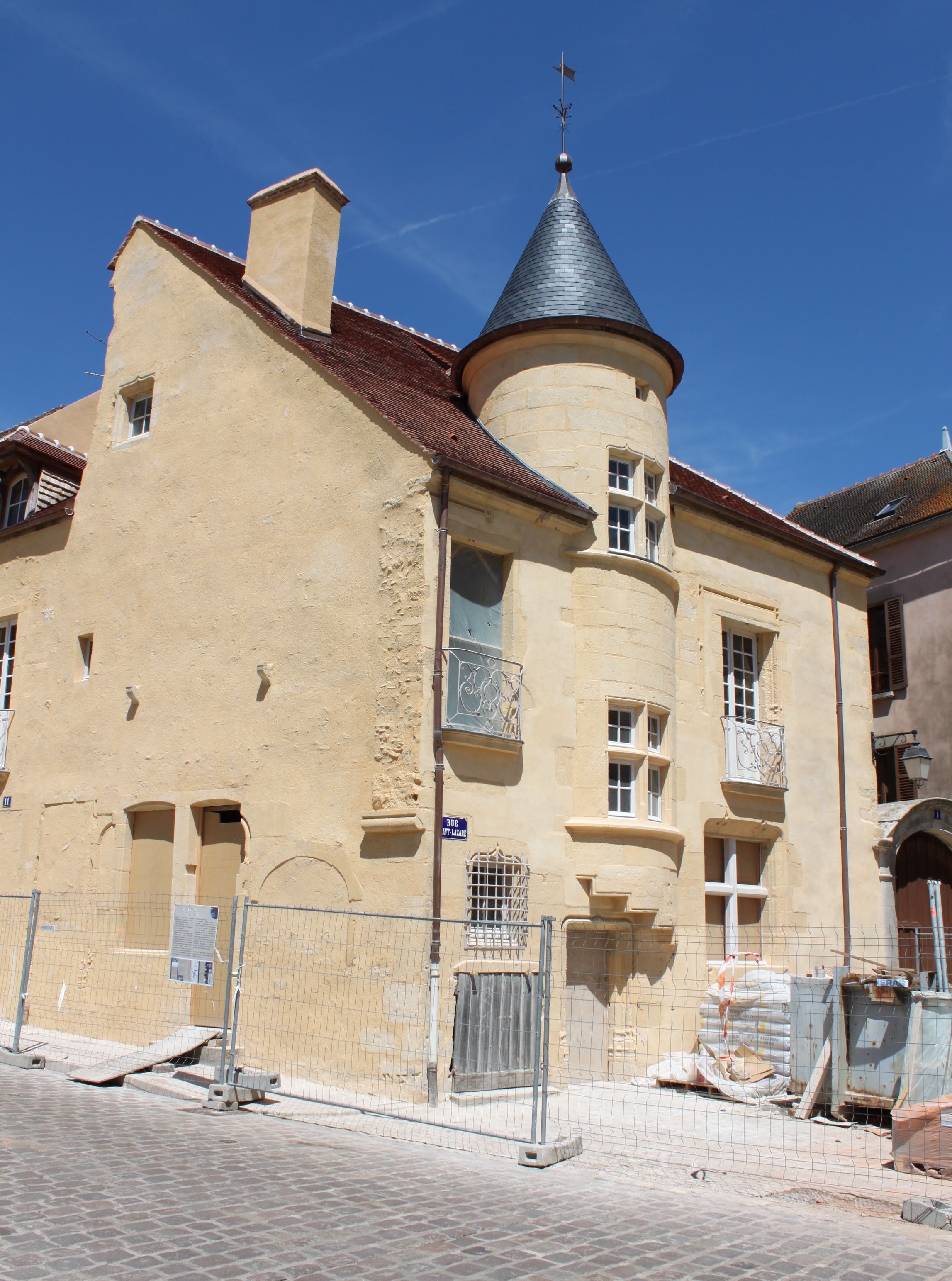 Maison des Sires de Domecy