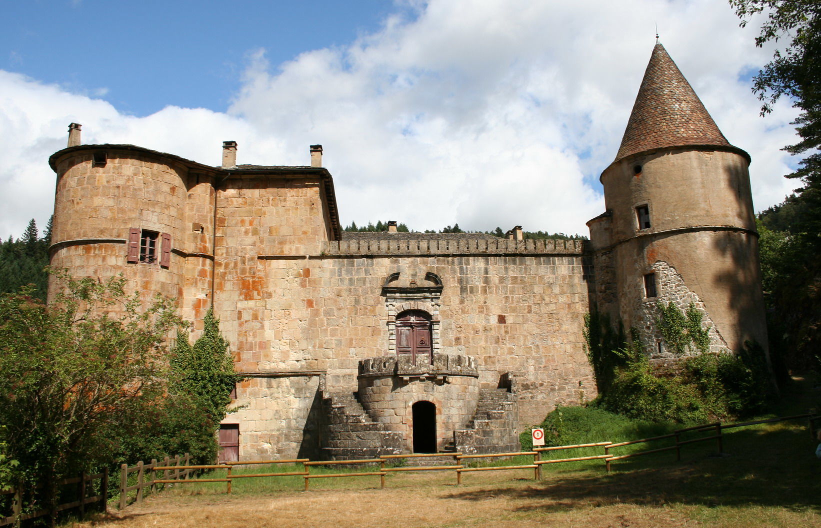 Chateau de Roquedols