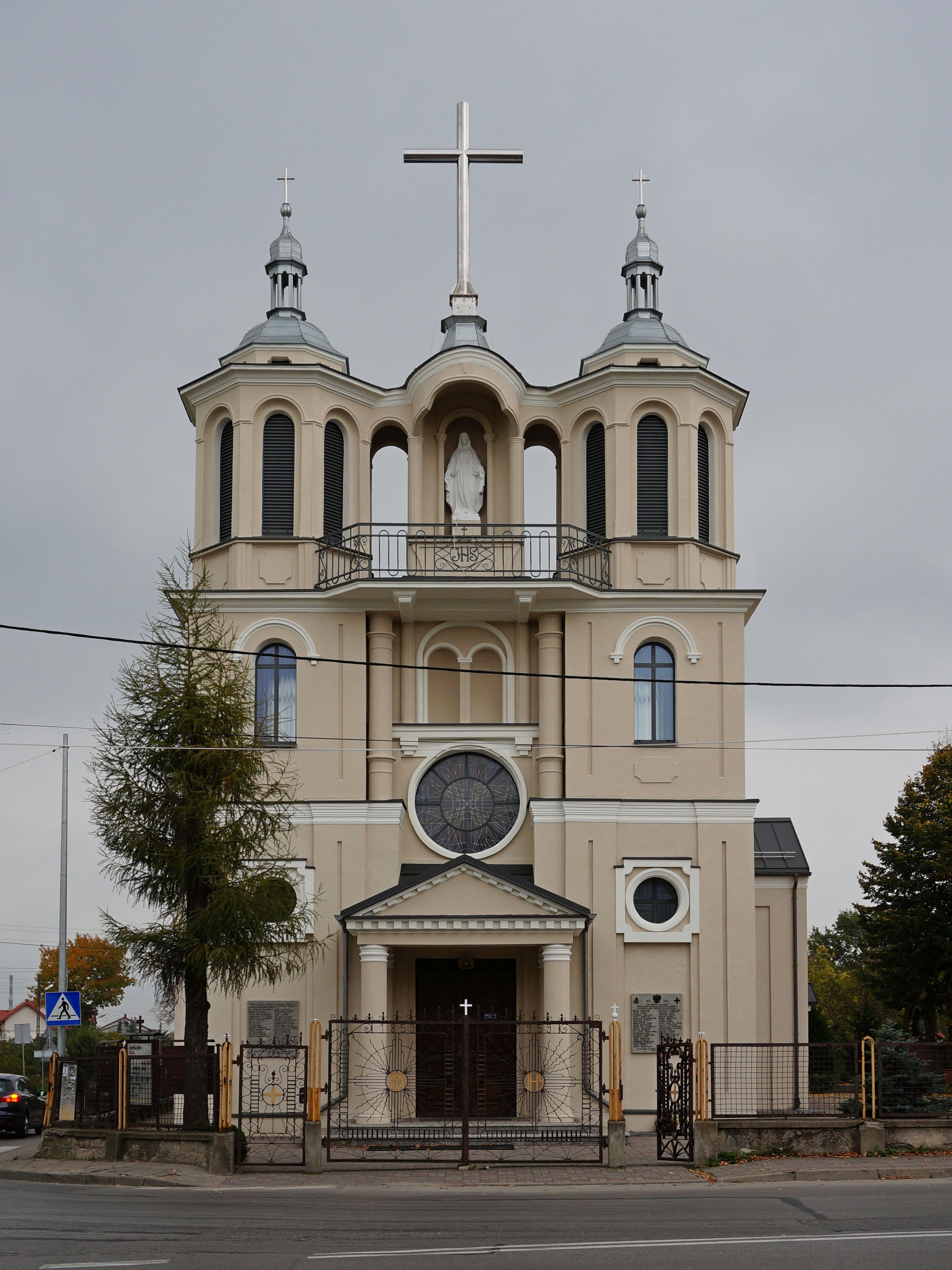 Kosciol pw. Matki Bozej Czestochowskiej w Kielcach