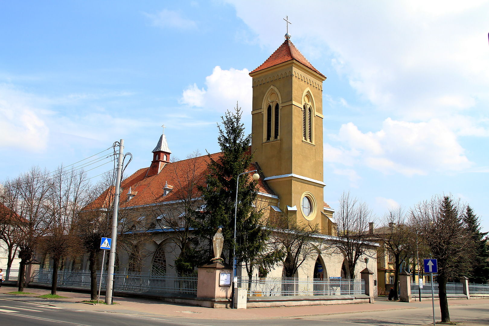 Kościół Narodzenia Najświętszej Maryi Panny w Konstantynowie Łódzkim