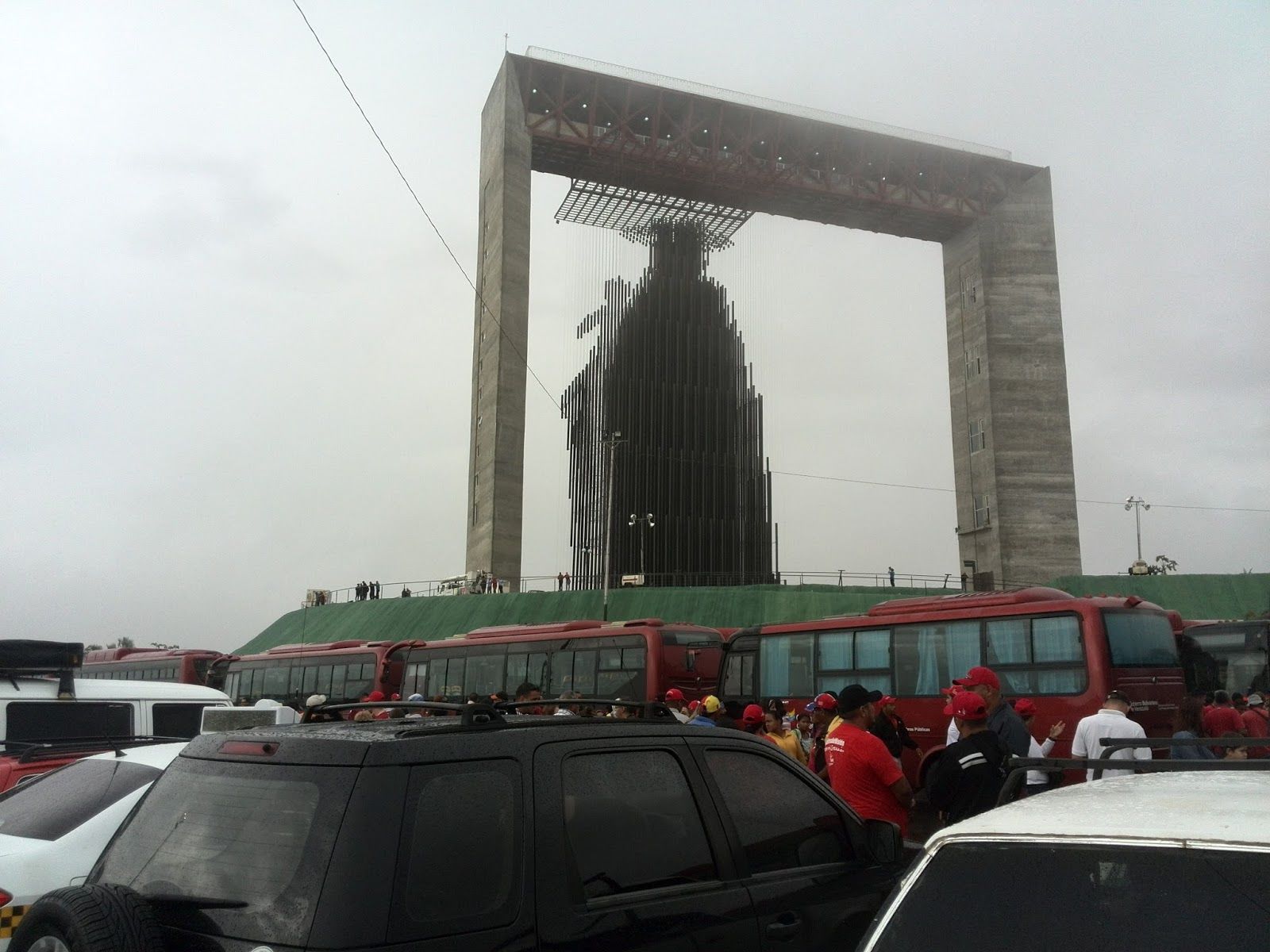 Monumento Manto de Maria Divina Pastora