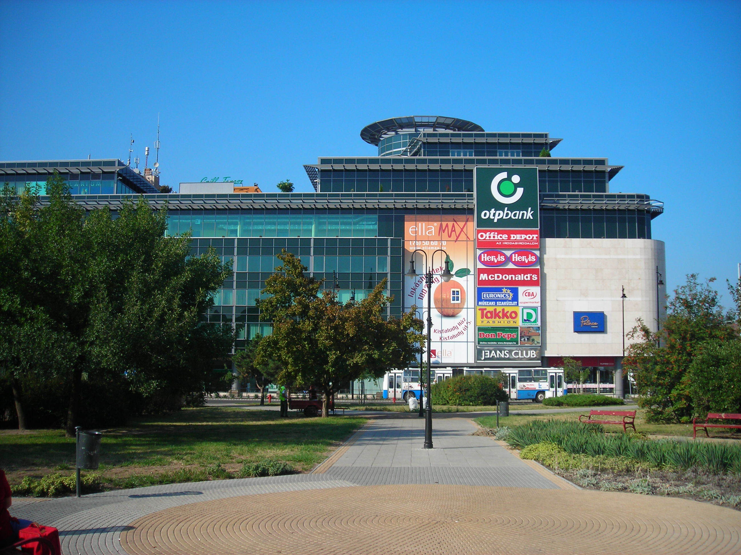 Malom Center