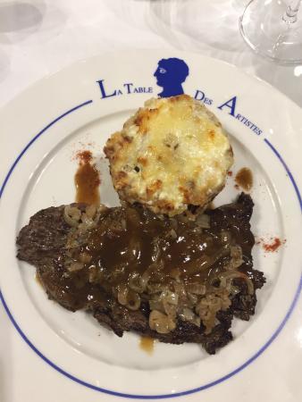 La Table Des Artistes