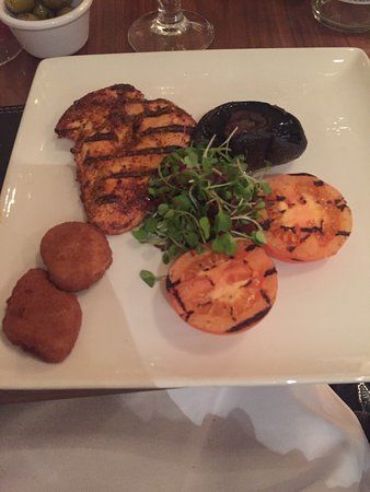 Destinations Restaurant and Bar