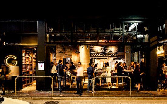 Scarlett Cafe & Wine Bar