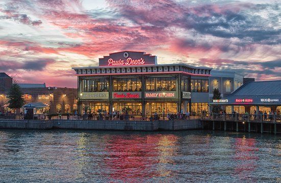 Paula Deen's Family Kitchen