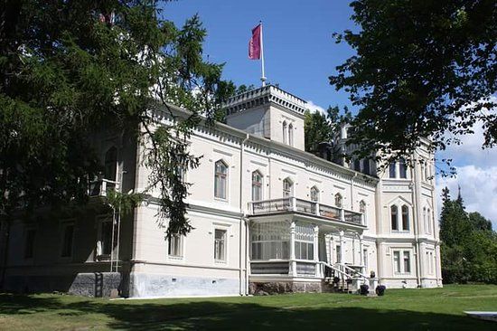 Karhulan Hovi