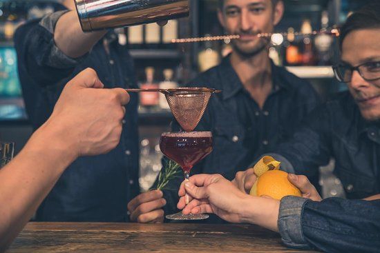 Bar & Bistro SeuraHuone