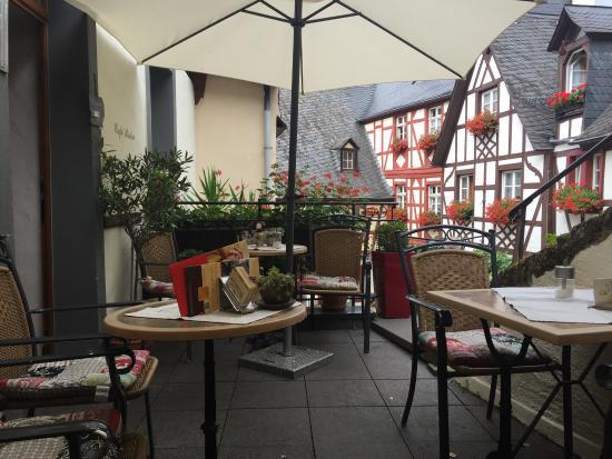 Cafe Bistro