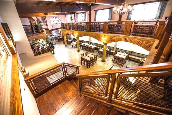 Restauracia Vinum Galeria Bozen