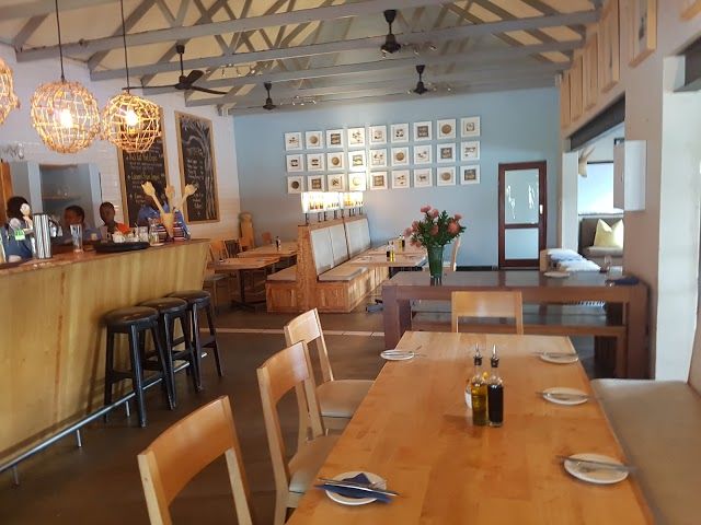 Kuka Restaurant & Cocktail Lounge