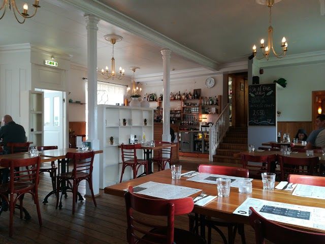 Salka Restaurant