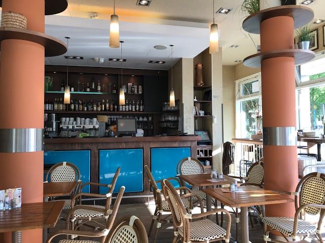 Cafe Bohne