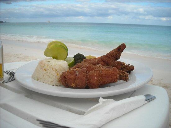 La Playa Xpu Ha Restaurant & Beach Club
