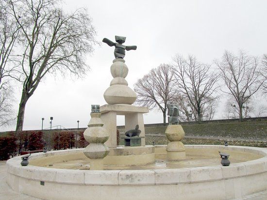 Fontaine de Max Ernst