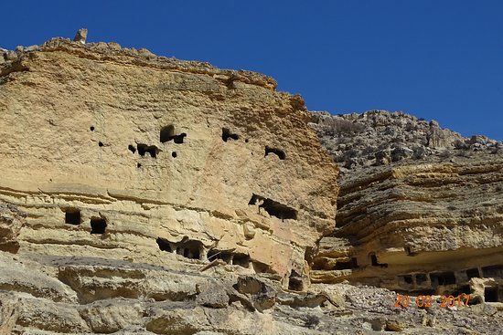 Manazan Caves