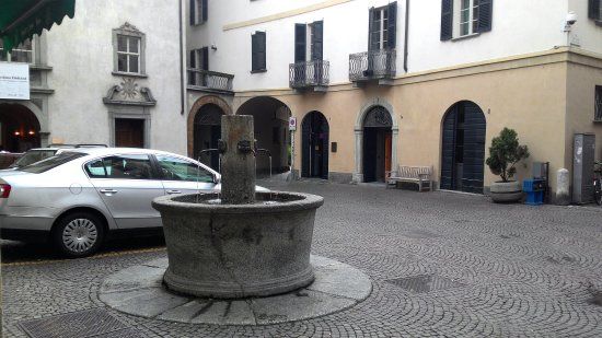Piazza Quadrivio e Scarpatetti