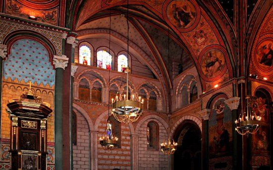 Saint-Caprais Cathedral