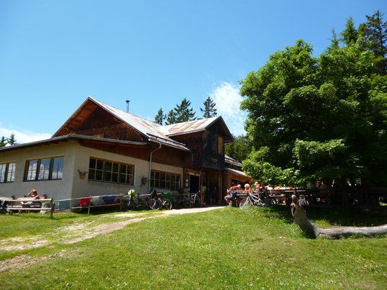 Rifugio Monte Cavone