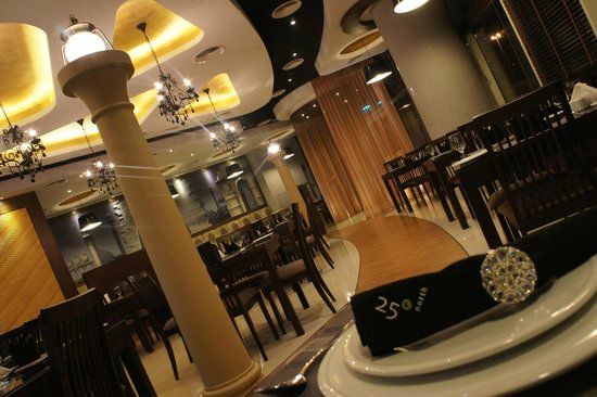 25 Degrees North Restaurant