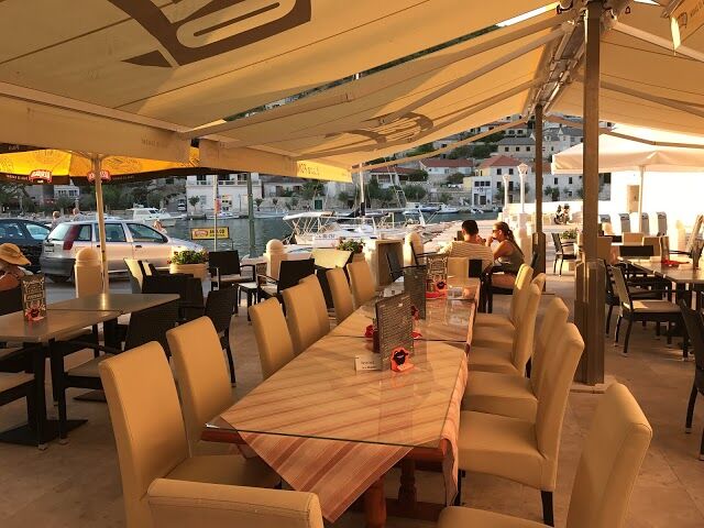 Bistro "fontana"