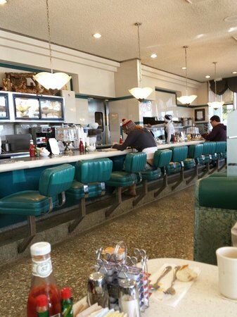 Horseless Carriage Restaurant