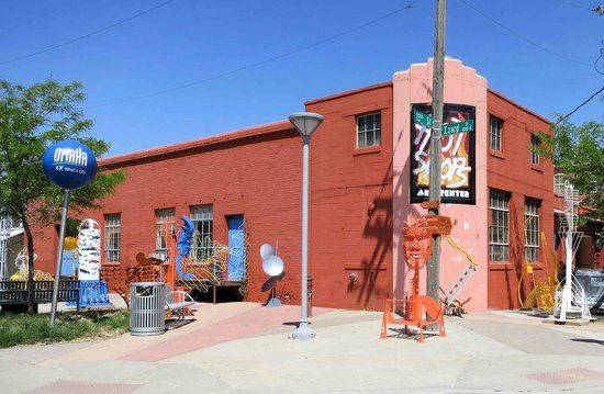 Hot Shops Art Center