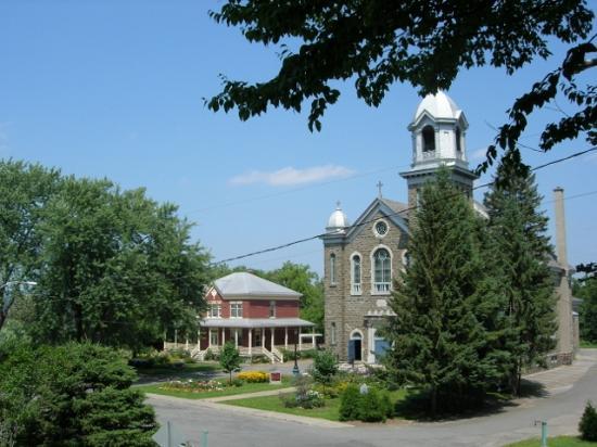 Notre-Dame-de-la-Presentation Church