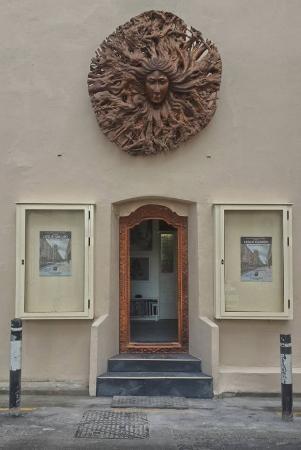 Face Frames Gallery