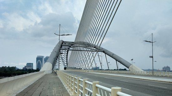 Seri Saujana Bridge